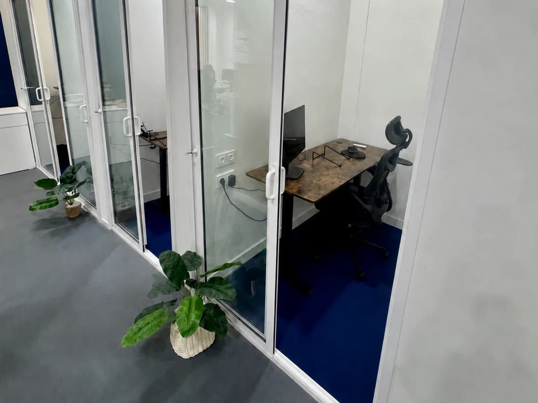 Corales — 3 Despachos privados · Seaside Coworking Tenerife Sur